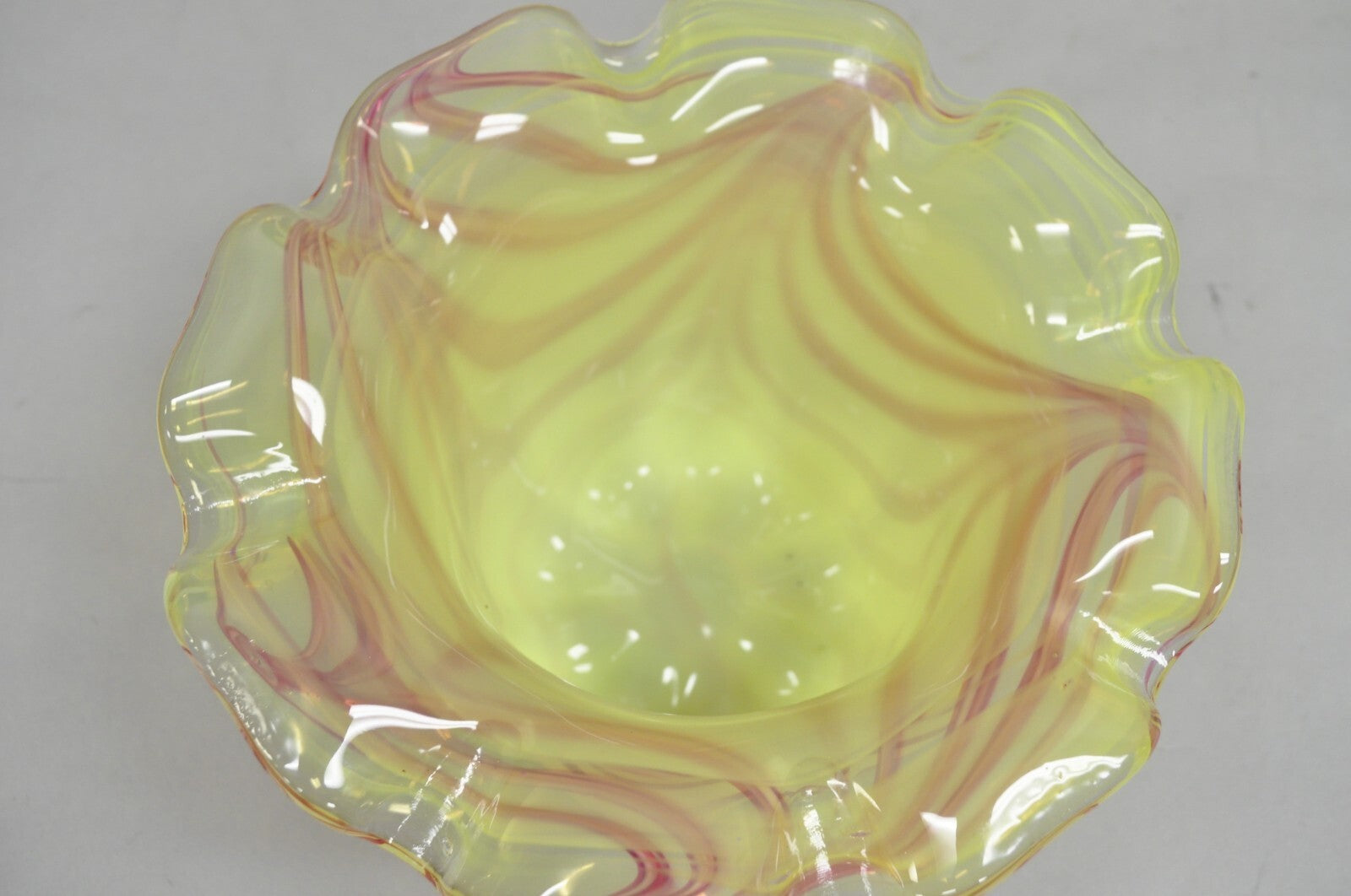 Vintage Murano Italy Hand Blown Glass Yellow Swirl Handkerchief Vase Bowl