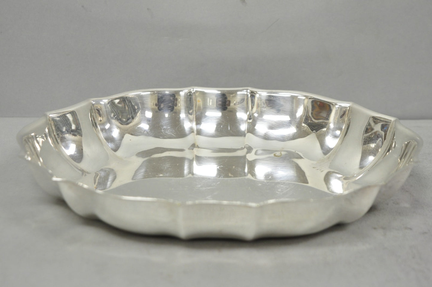 Vintage FB Rogers Regency 612 Silver Plated Oval Scalloped Serving Dish Bowl