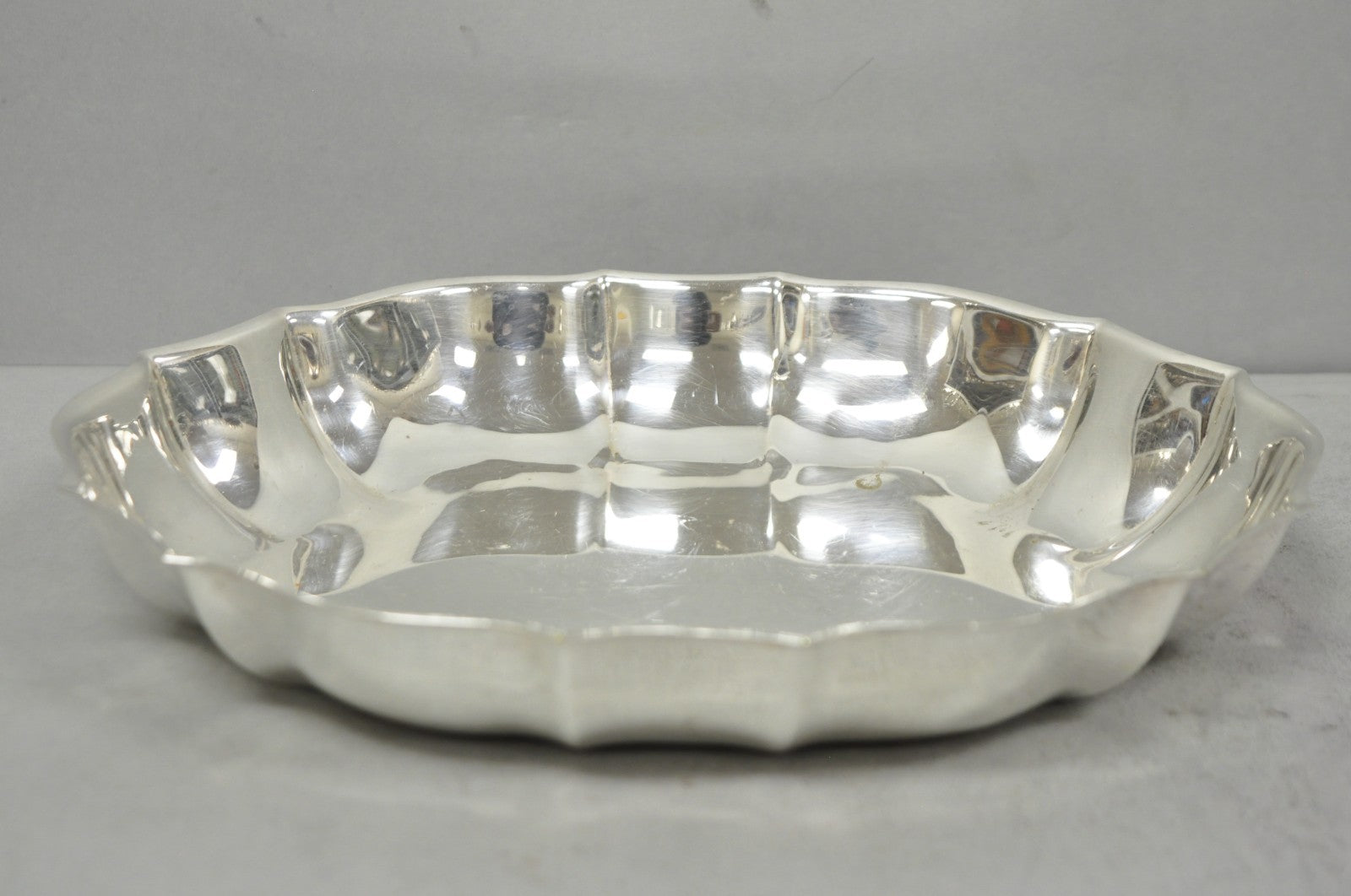 Vintage FB Rogers Regency 612 Silver Plated Oval Scalloped Serving Dish Bowl