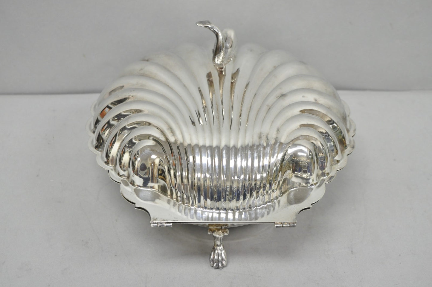Vintage Eaton Silver Co Regency Silver Plated Clam Shell Warmer w Dolphin Handle