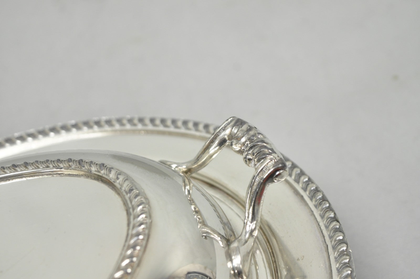Vintage Modern Silver Mfg Co Silver Plated Twin Handle Vegetable Serving Dish