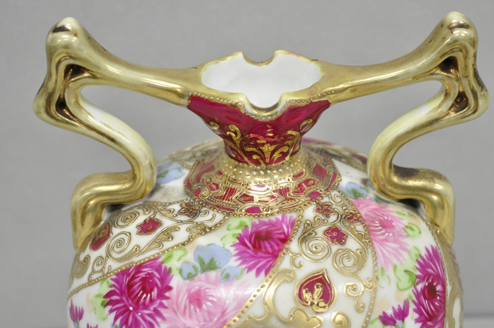 Antique Nippon Moriage Porcelain Twin Handle Ball Vase w/ Hand Painted Roses