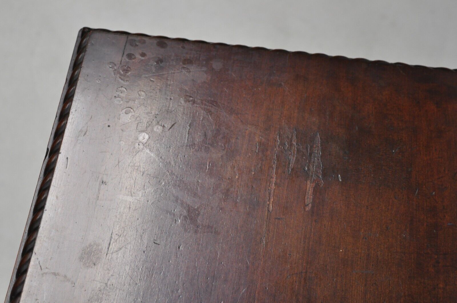 Merklen Brothers Victorian Barley Twist Mahogany Occasional Parlor Table