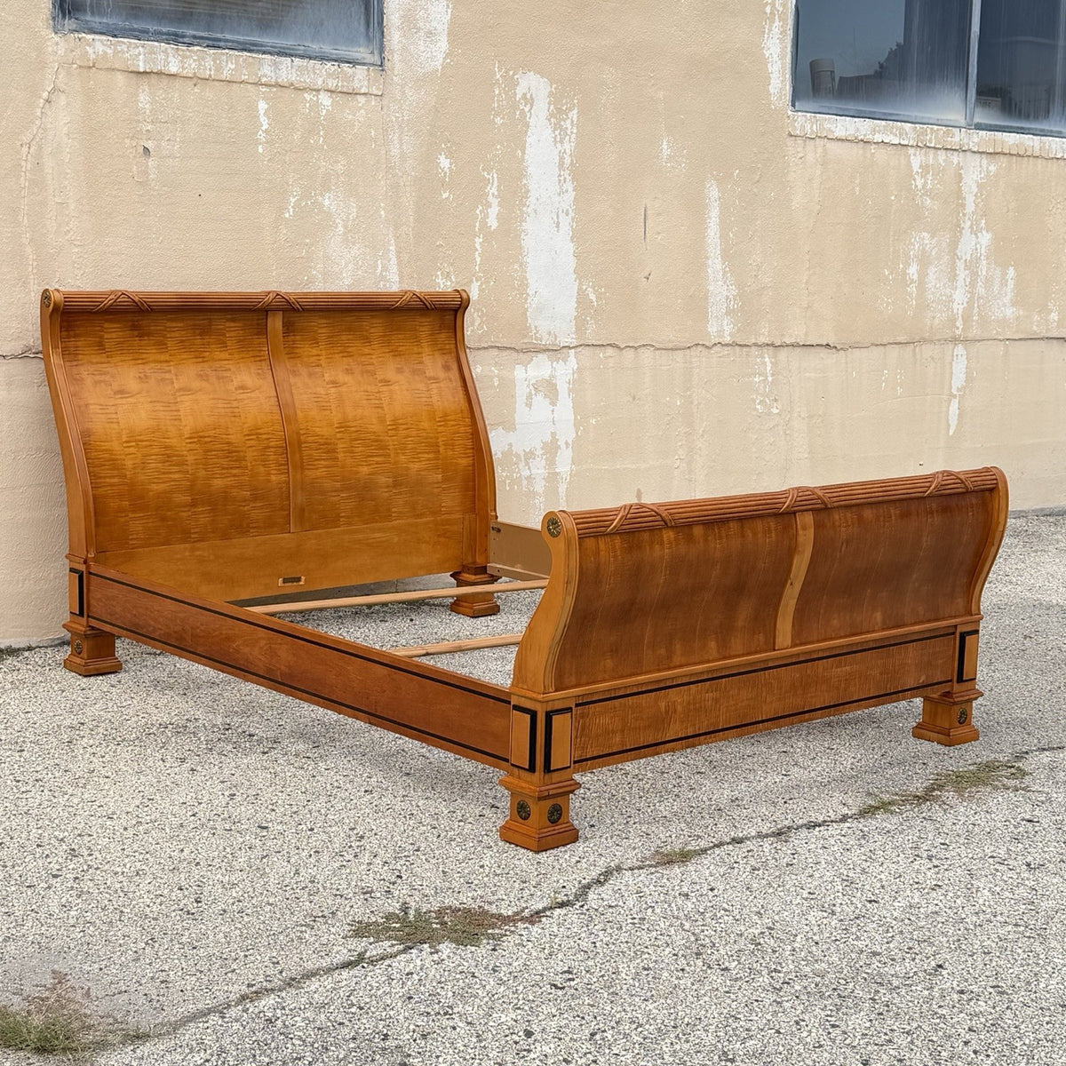 Thomasville Grand Classics Neoclassical Empire Queen Size Maple Wood Sleigh Bed