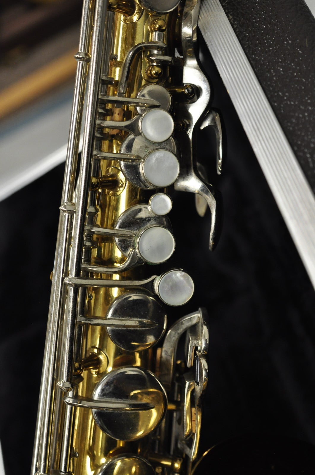 Vintage Bundy Selmer Brass Alto Saxophone in Hard Case Model 632379