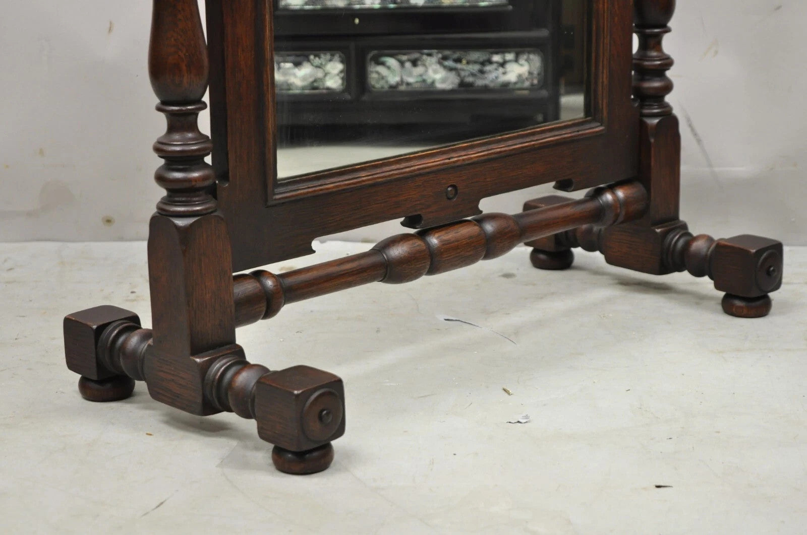 Antique Jacobean Style Carved Oak Wood Pivoting Dresser Shaving Table Top Mirror