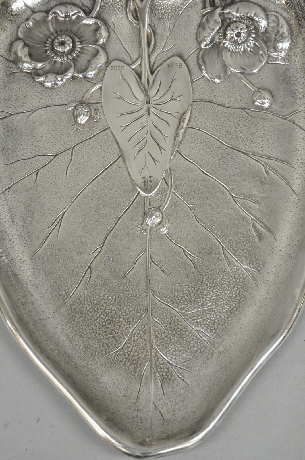 Antique Reed & Barton Art Nouveau Deco Lily Pad Leaf 20" Trinket Dish Bar Tray