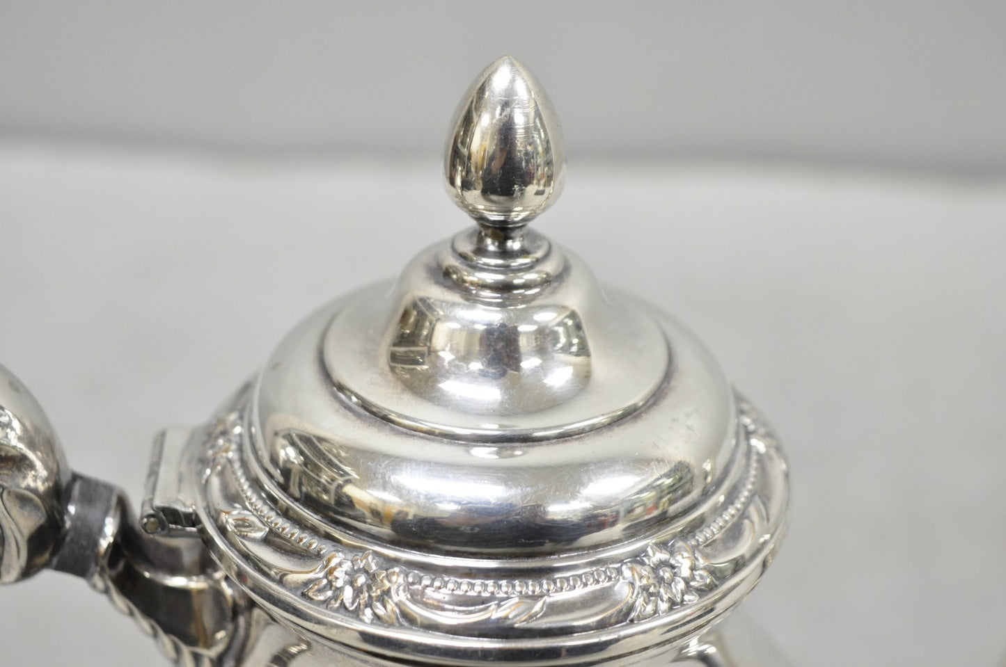 Vintage Rogers Bros Remembrance 9802 Victorian Silver Plated Teapot Tea Kettle