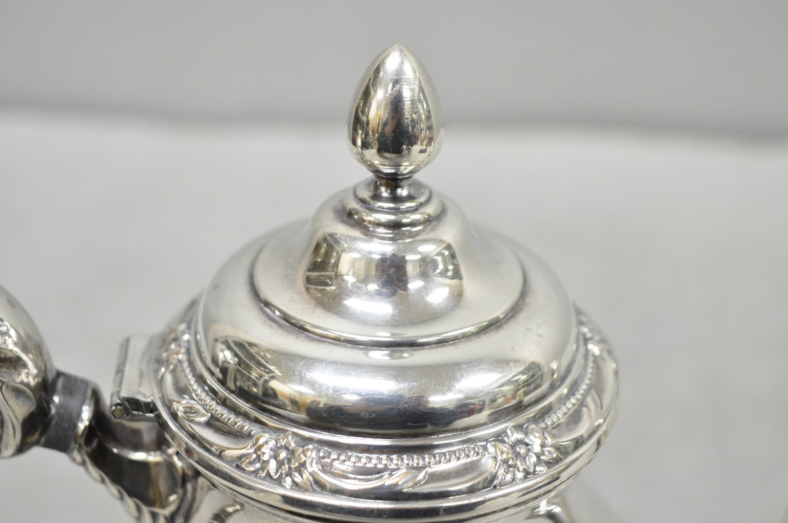 Vintage Rogers Bros Remembrance 9802 Victorian Silver Plated Teapot Tea Kettle