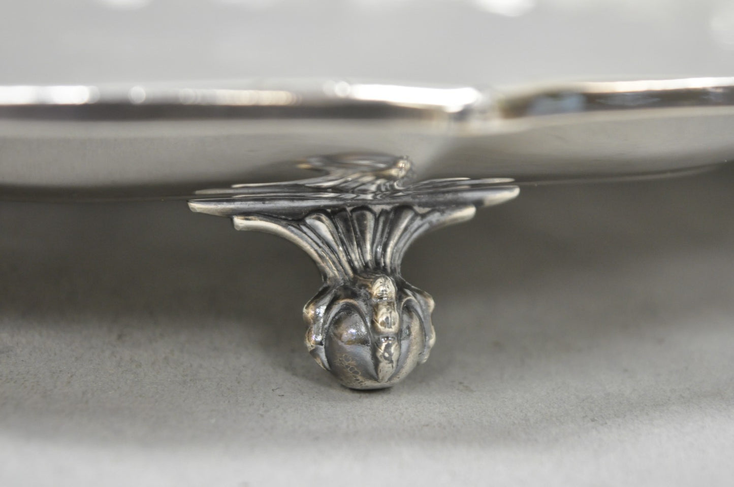 Vintage International Silver Co Large Round Silver Plated Footed Serving Tray