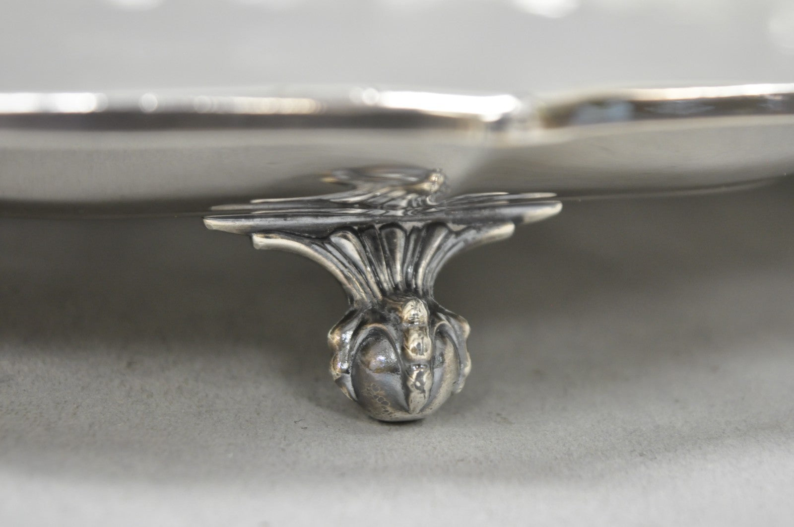 Vintage International Silver Co Large Round Silver Plated Footed Serving Tray