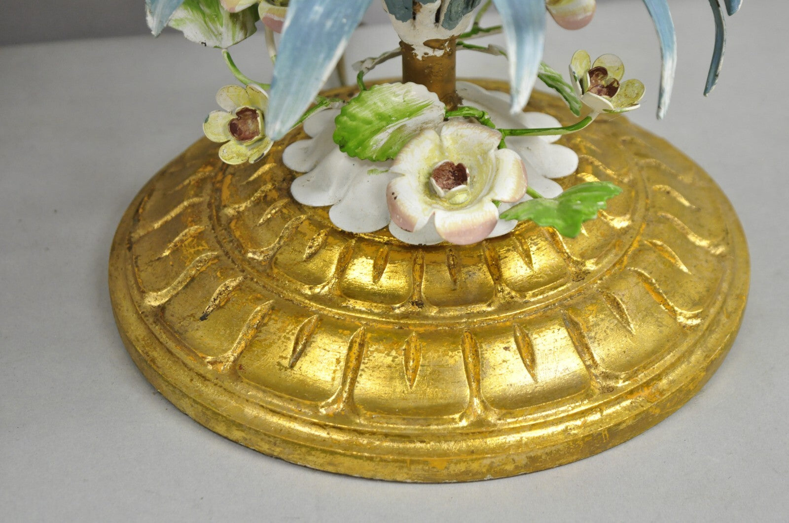 Vintage Italian Hollywood Regency Iron Tole Metal Painted Flower Table Lamp Pair