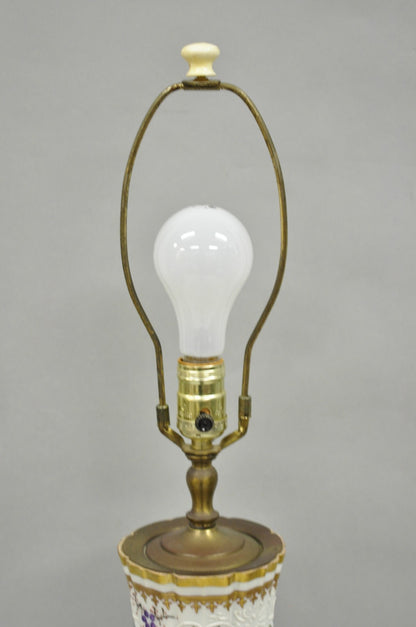 English Victorian Armorial Porcelain Hand Painted Chinese Export Table Lamp