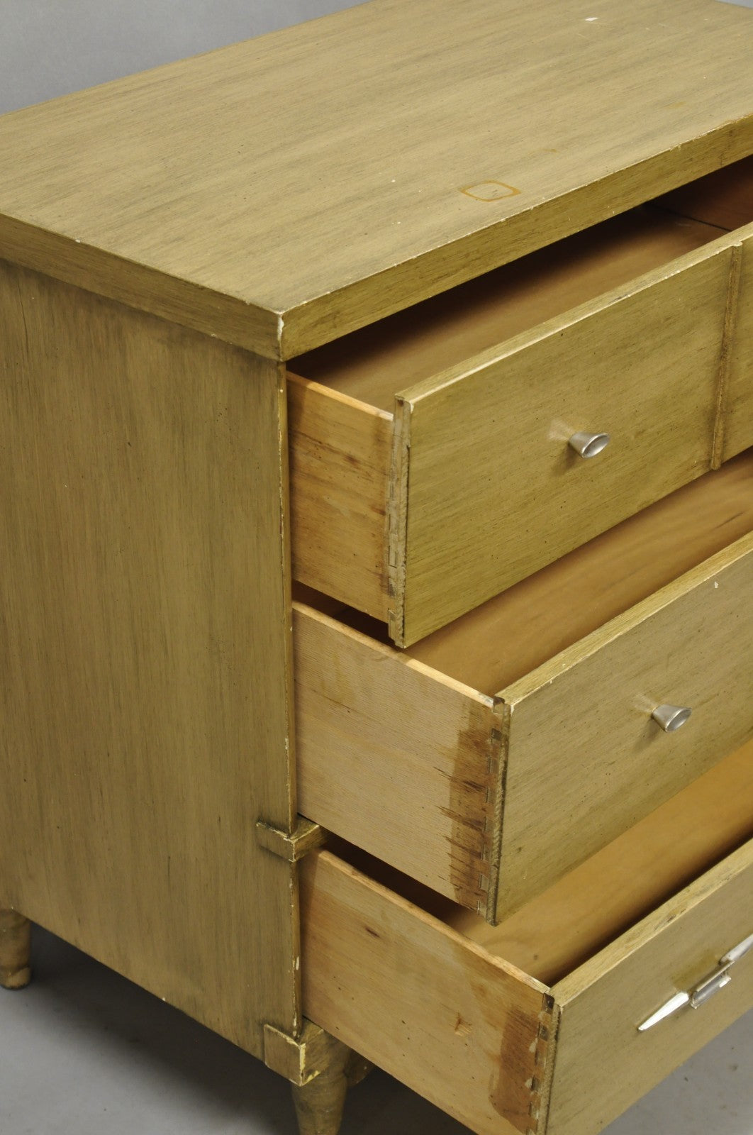 Vintage Mid Century Modern Blonde Wood 3 Drawer Dresser Commode Chest Nightstand