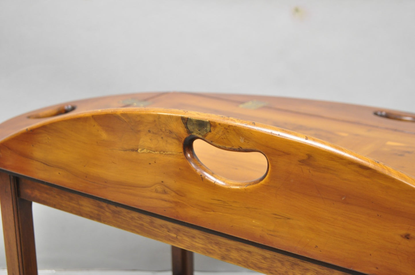 English Georgian Chippendale Mahogany Burl Wood Butlers Tray Top Coffee Table