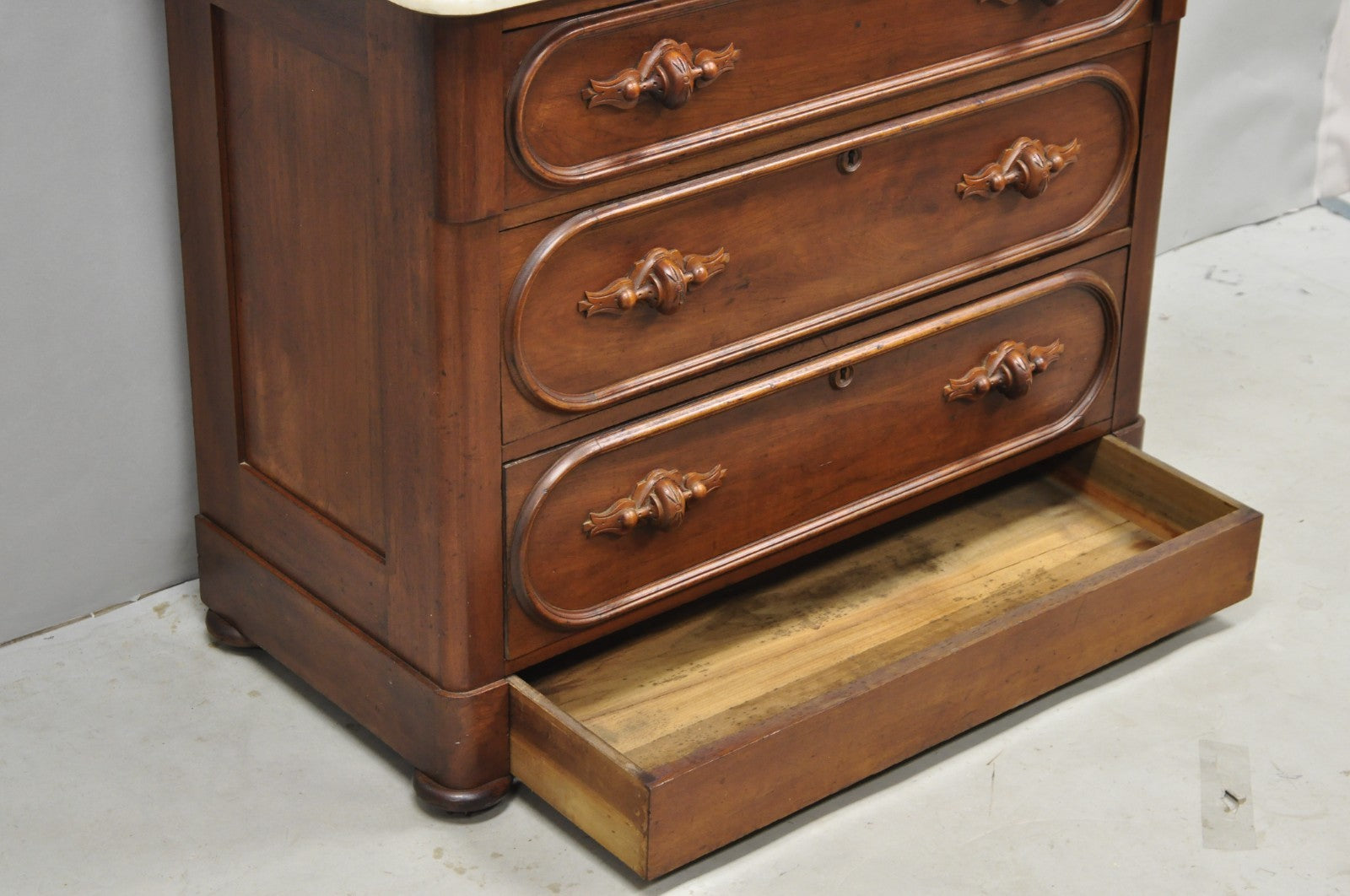 Antique Eastlake Victorian Carved Walnut Marble Top Washstand Dresser w/ Mirror