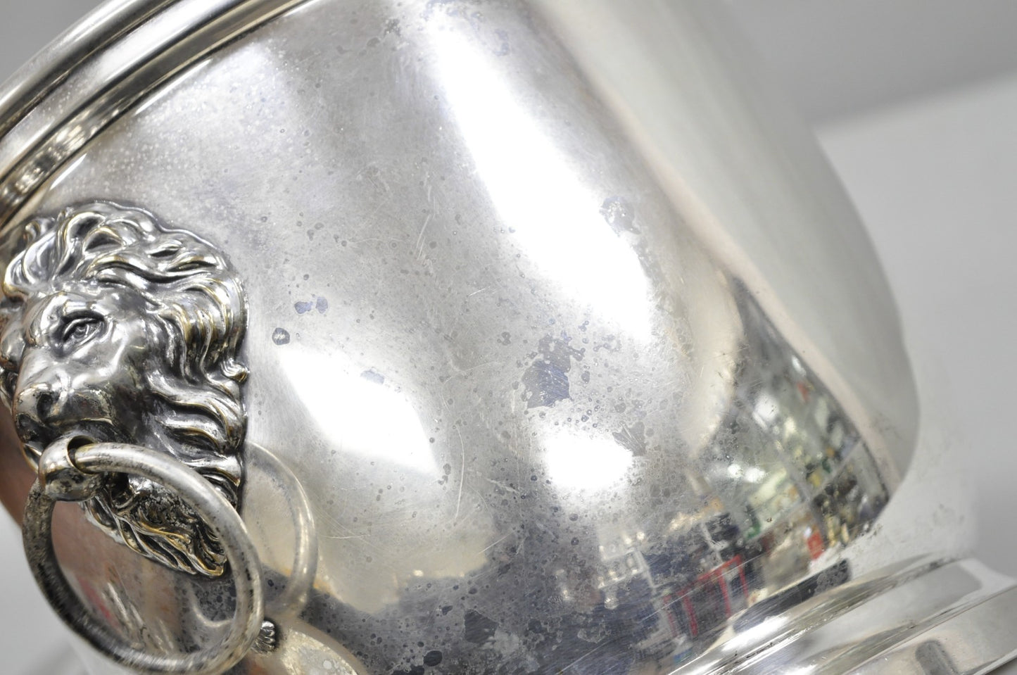 Vintage English Regency Winthrop Silver Plated Lion Handle Covered Ice Bucket