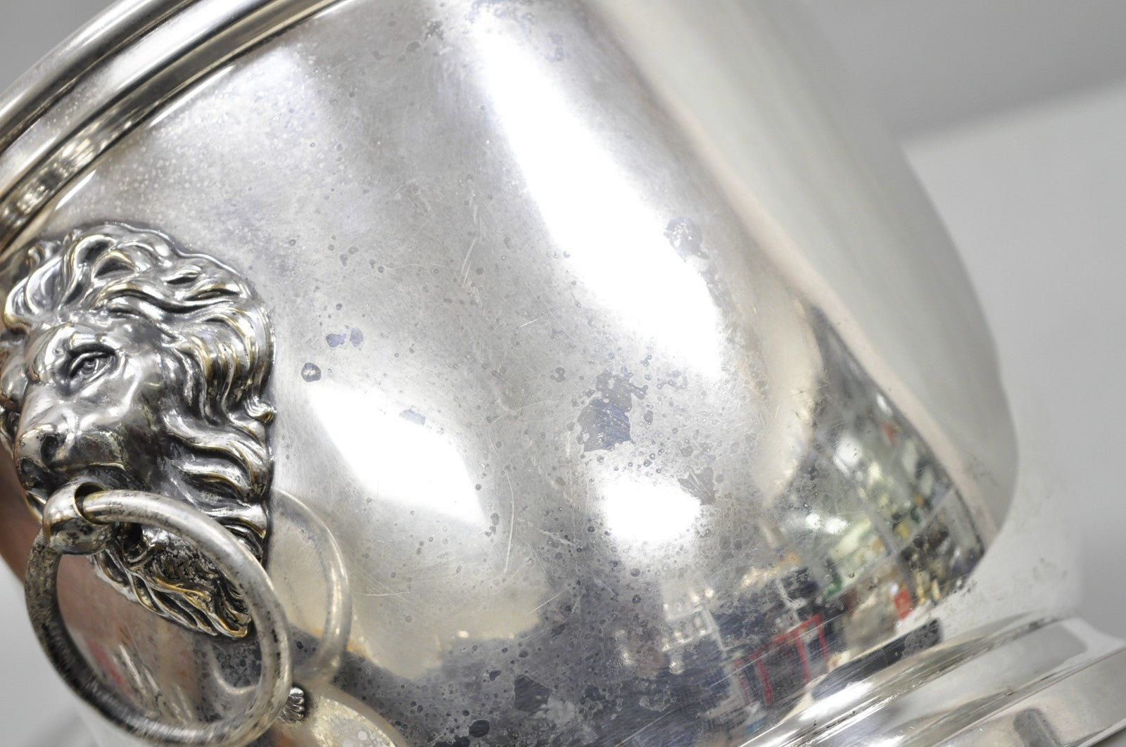 Vintage English Regency Winthrop Silver Plated Lion Handle Covered Ice Bucket