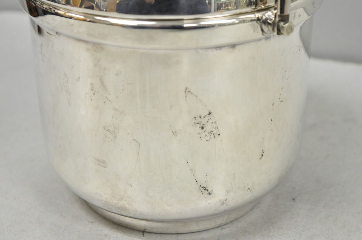 Vintage Art Deco Silver Plated Reticulating Hinge Lidded Bar Ice Bucket