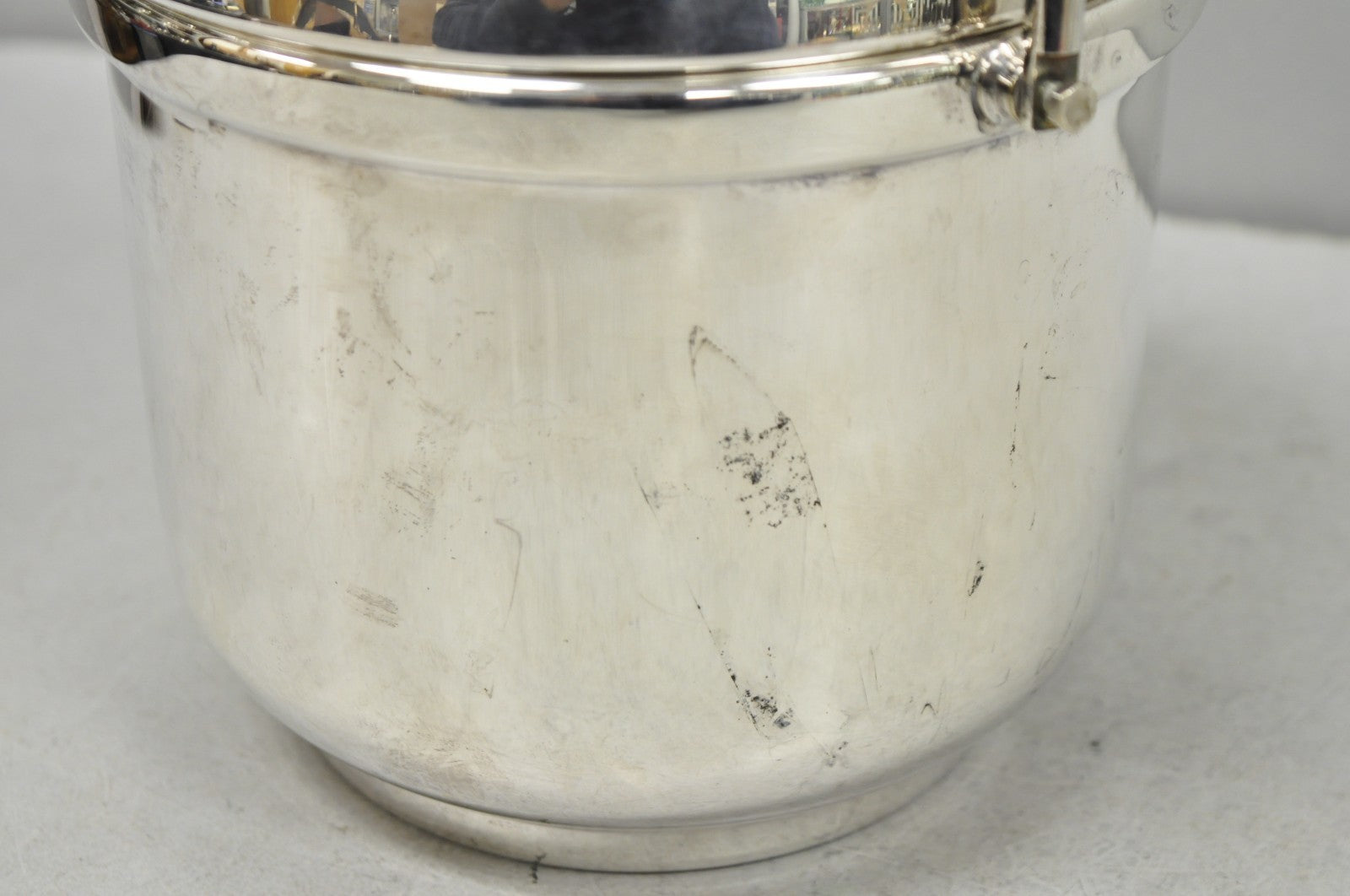 Vintage Art Deco Silver Plated Reticulating Hinge Lidded Bar Ice Bucket