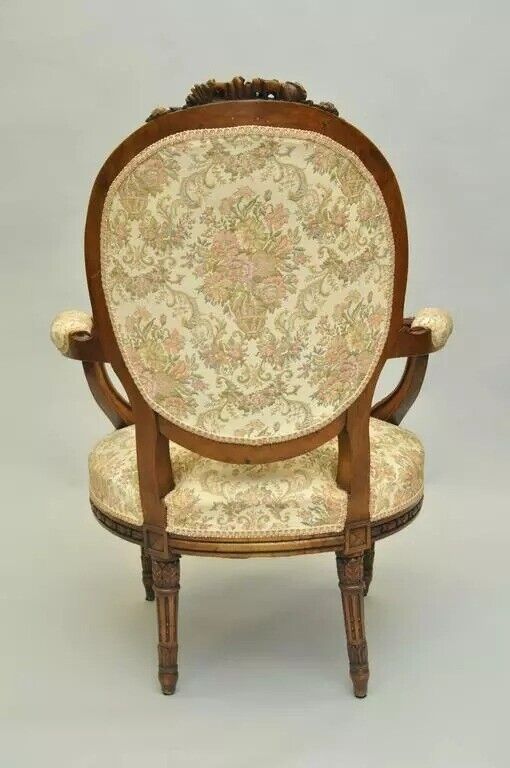 French Victorian Louis XVI Style Finely Carved Walnut  Musical Instrument Chair