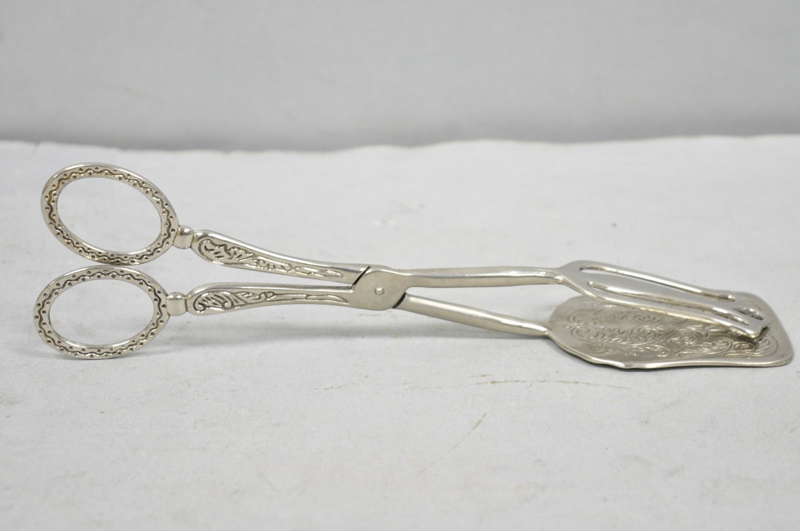 Vintage Silver Plated Victorian Style Pastry Bread Salad Asparagus Serving Tongs