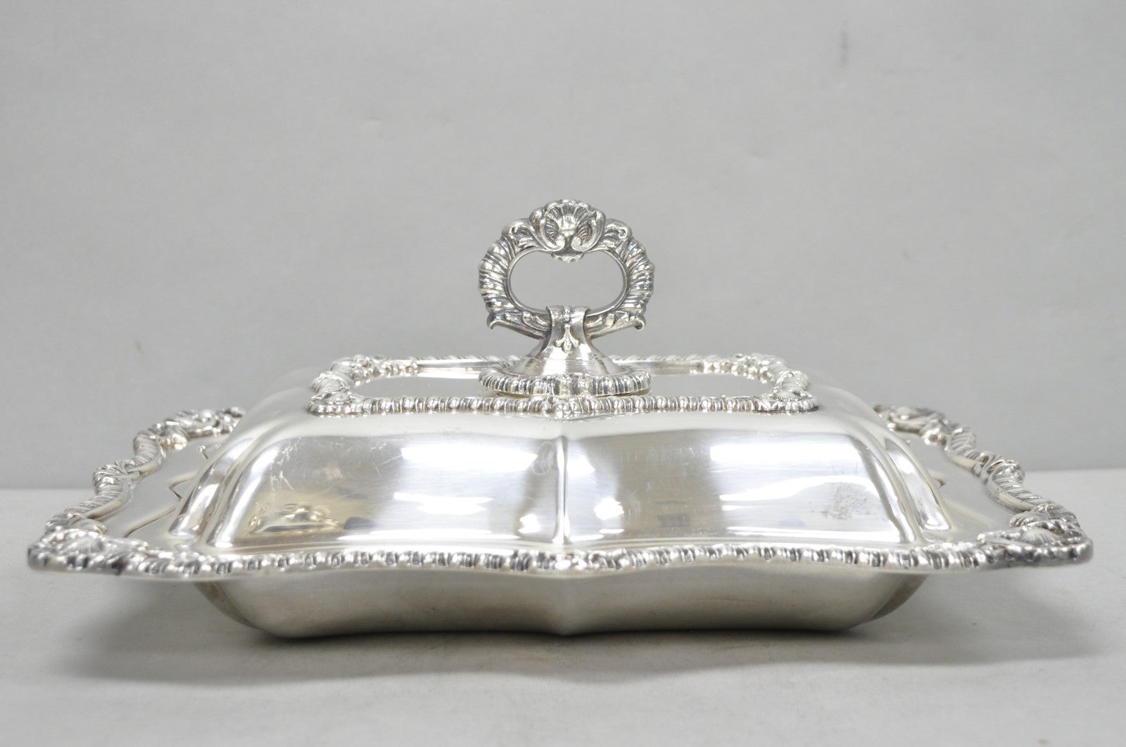 Vintage Canterbury English Regency Silver Plated Covered Vegetable Serving Dish