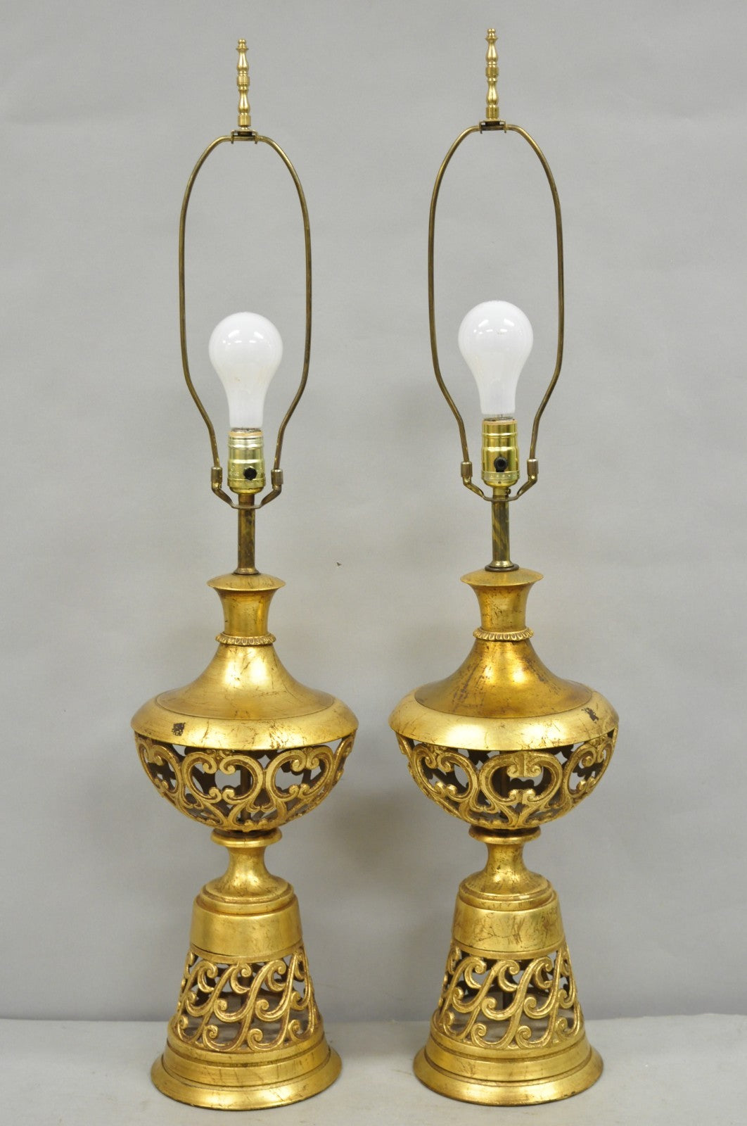 Vintage Italian Hollywood Regency Gold Gilt Iron Metal Fretwork Table Lamps Pair