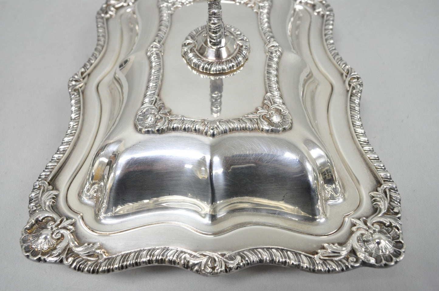 Vintage Canterbury English Regency Silver Plated Covered Vegetable Serving Dish