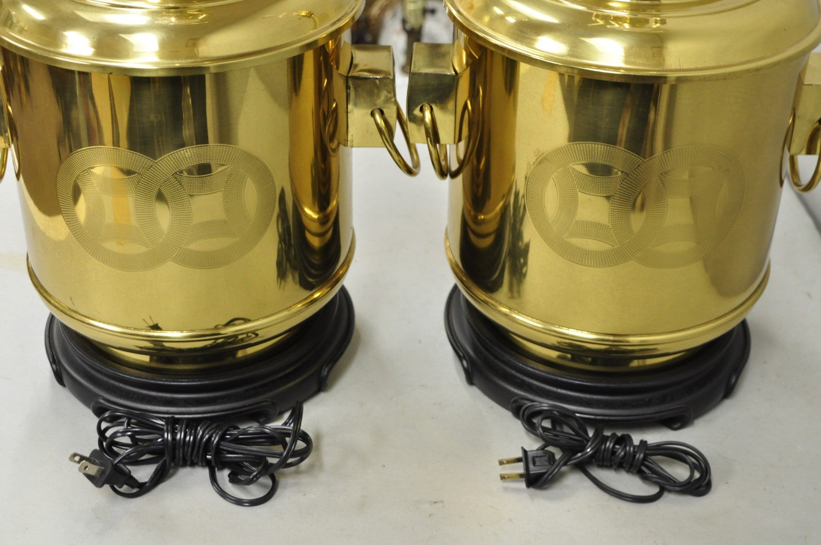 Vintage Frederick Cooper Chinoiserie Double Happiness Brass Drum Table Lamp Pair