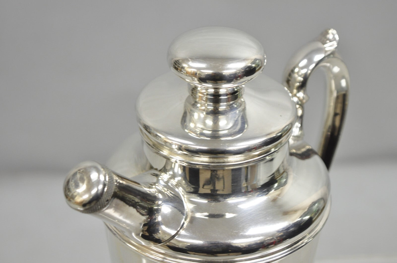 Vintage Art Deco Sheffield Silver Plated 332 USA Martini Cocktail Shaker Pitcher