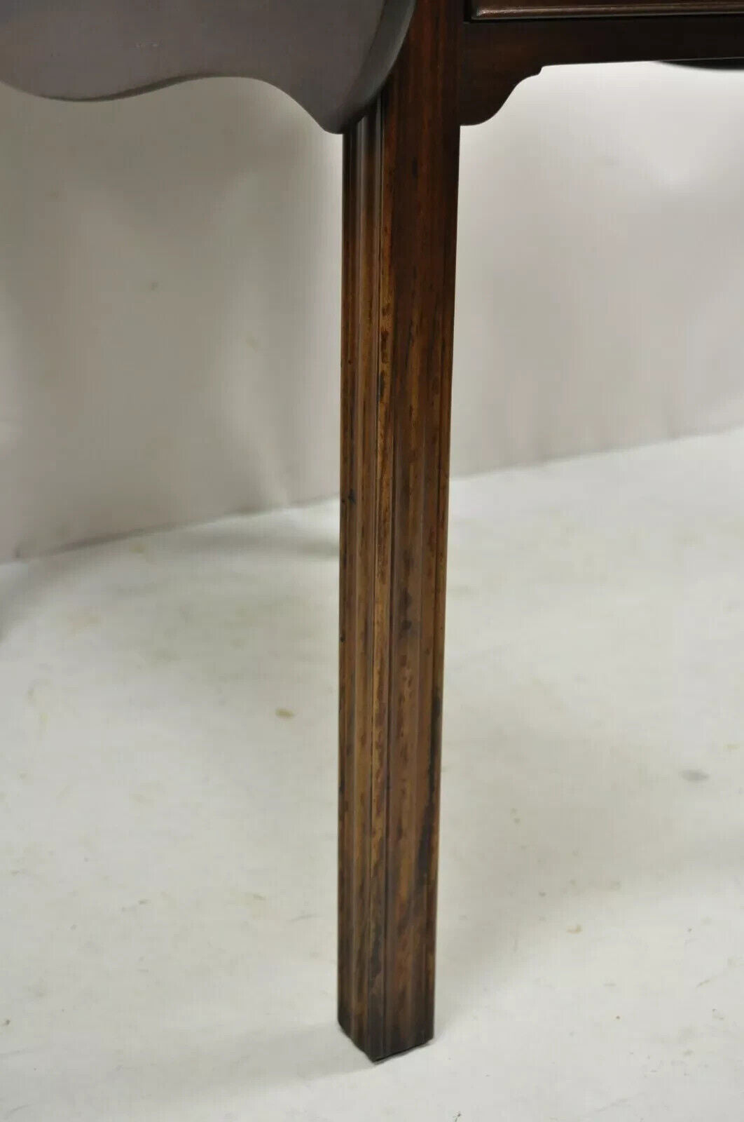 L & J G Stickley Georgian Solid Mahogany Drop Leaf Pembroke Lamp Side Table
