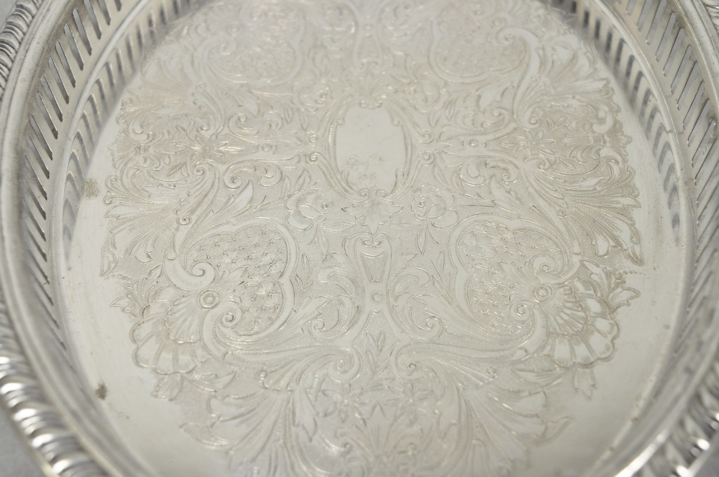 Vintage Eales Silver Plated Small Raised Gallery Oval Trinket Dish Bar Tray