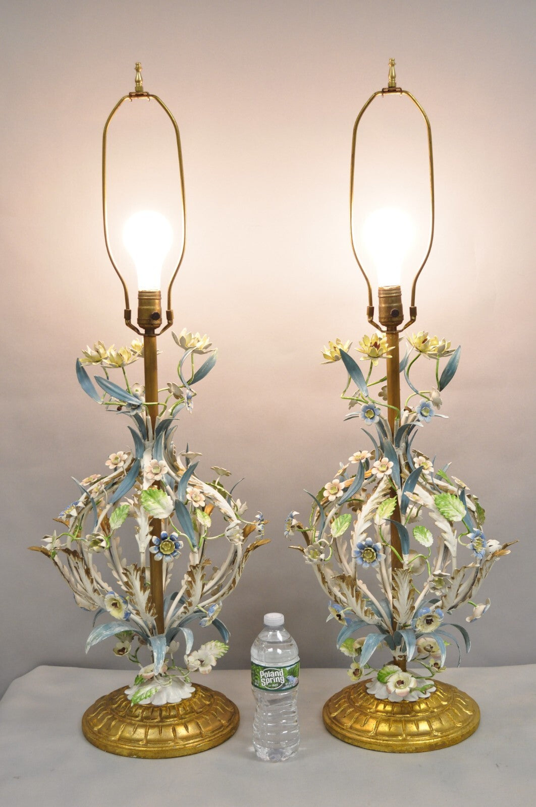 Vintage Italian Hollywood Regency Iron Tole Metal Painted Flower Table Lamp Pair