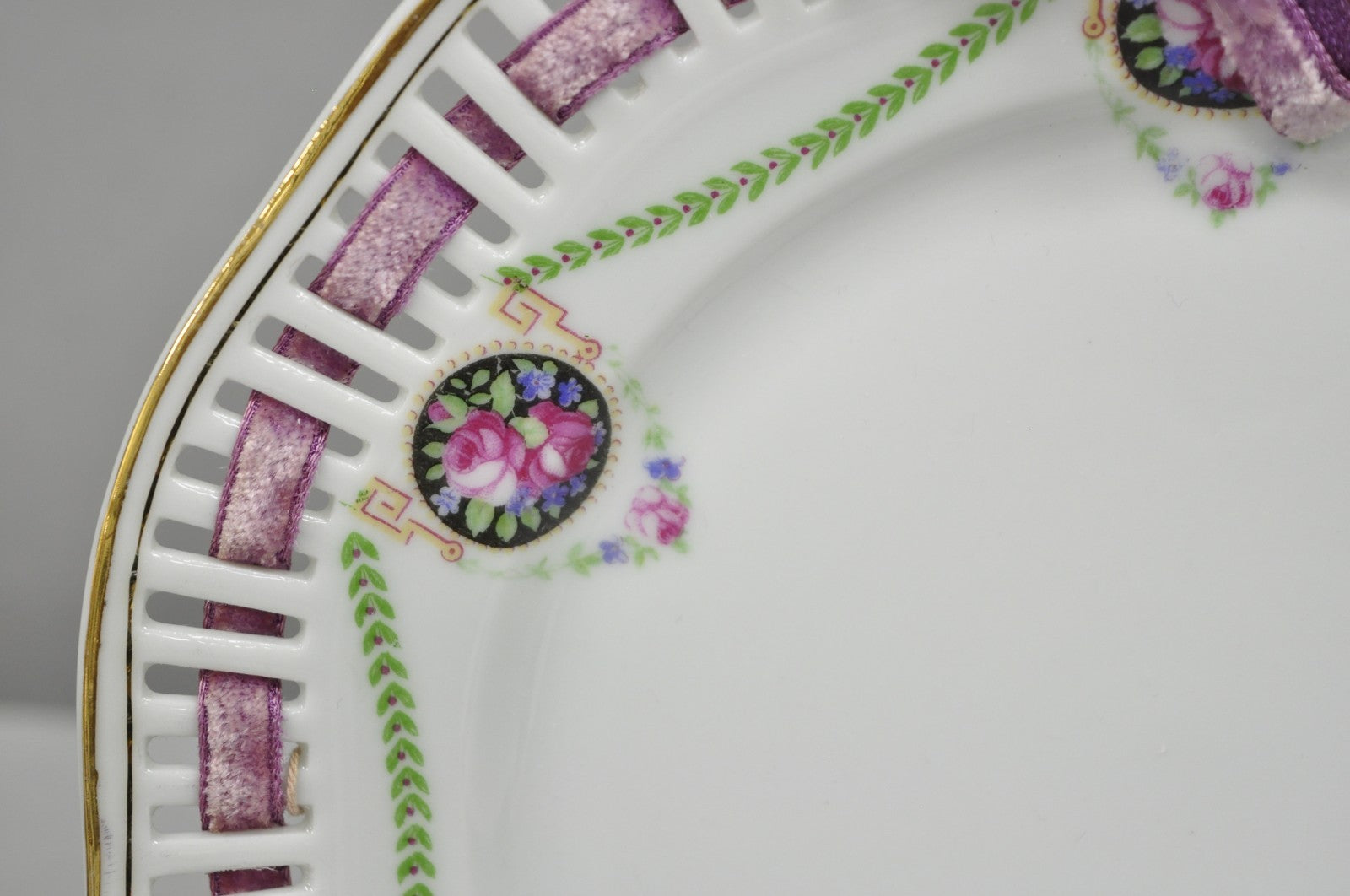 Schumann Bavaria Germany Victorian Reticulated Floral Roses 8.5" Plates  - 6 Pcs