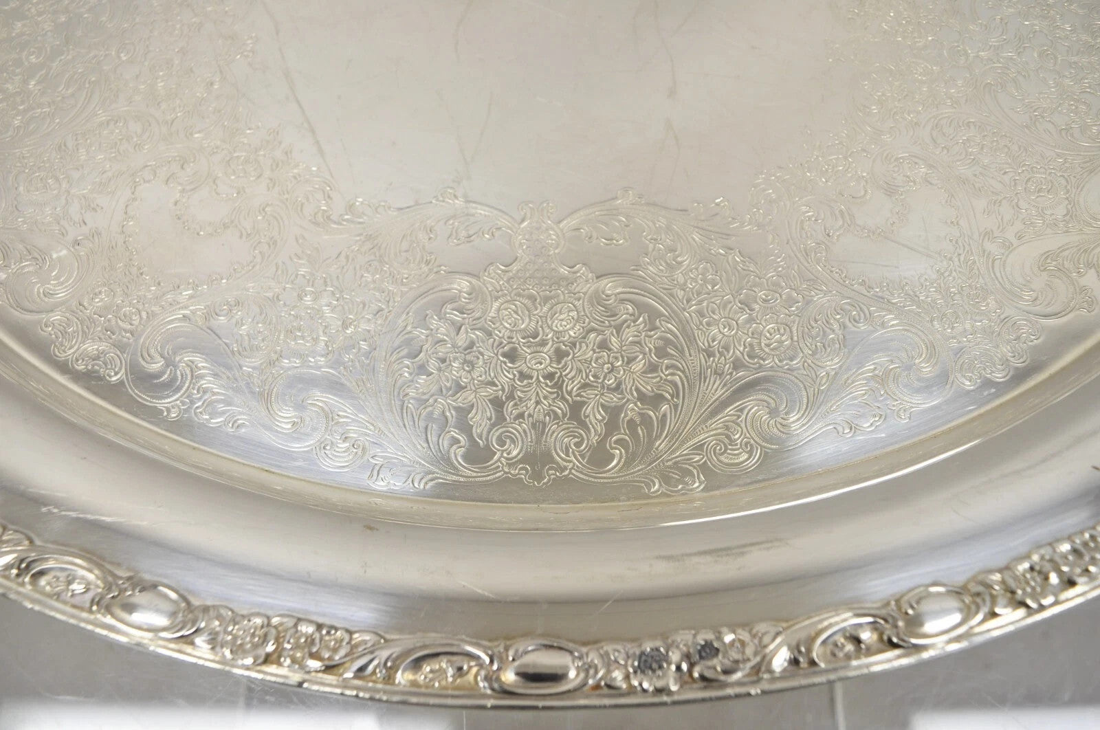 WM Rogers & Son Victorian Rose 1982 Silver Plated Oval Serving Platter Tray