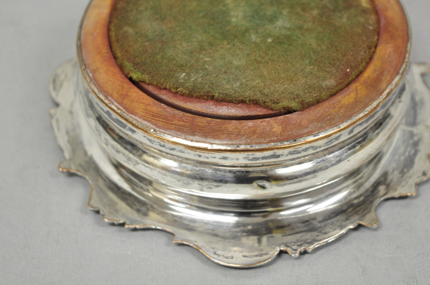 Antique English Victorian Silver Plated Floral Repousse Bar Wine Bottle Coaster