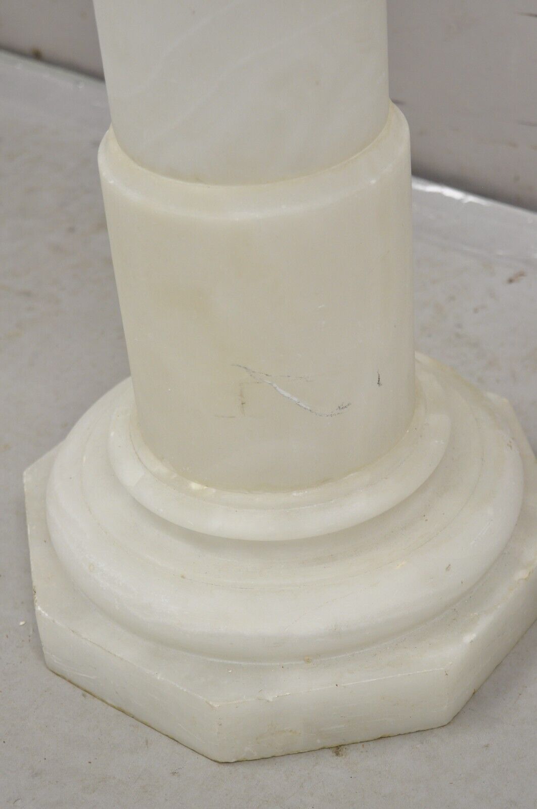 Antique Italian Carved Alabaster Maple Leaf Classical Pedestal Column Stand