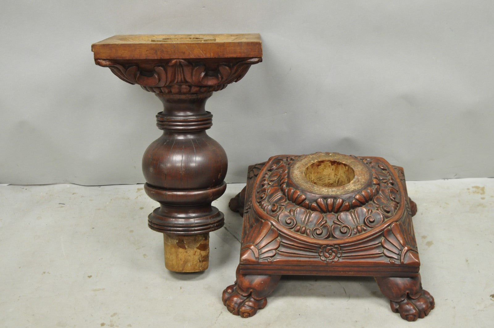Antique American Empire Carved Mahogany Cannonball Paw Foot Pedestal Table Base