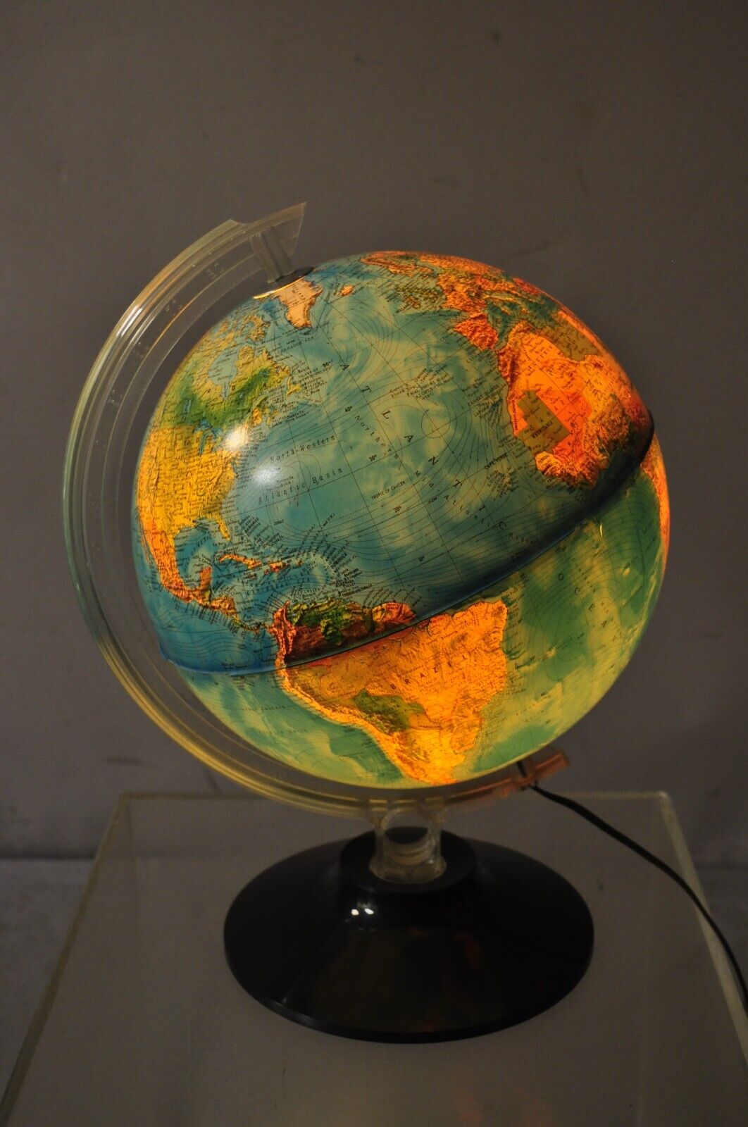 Vintage 1982 Rand McNally Physical/Political Lighted Light Up World Globe