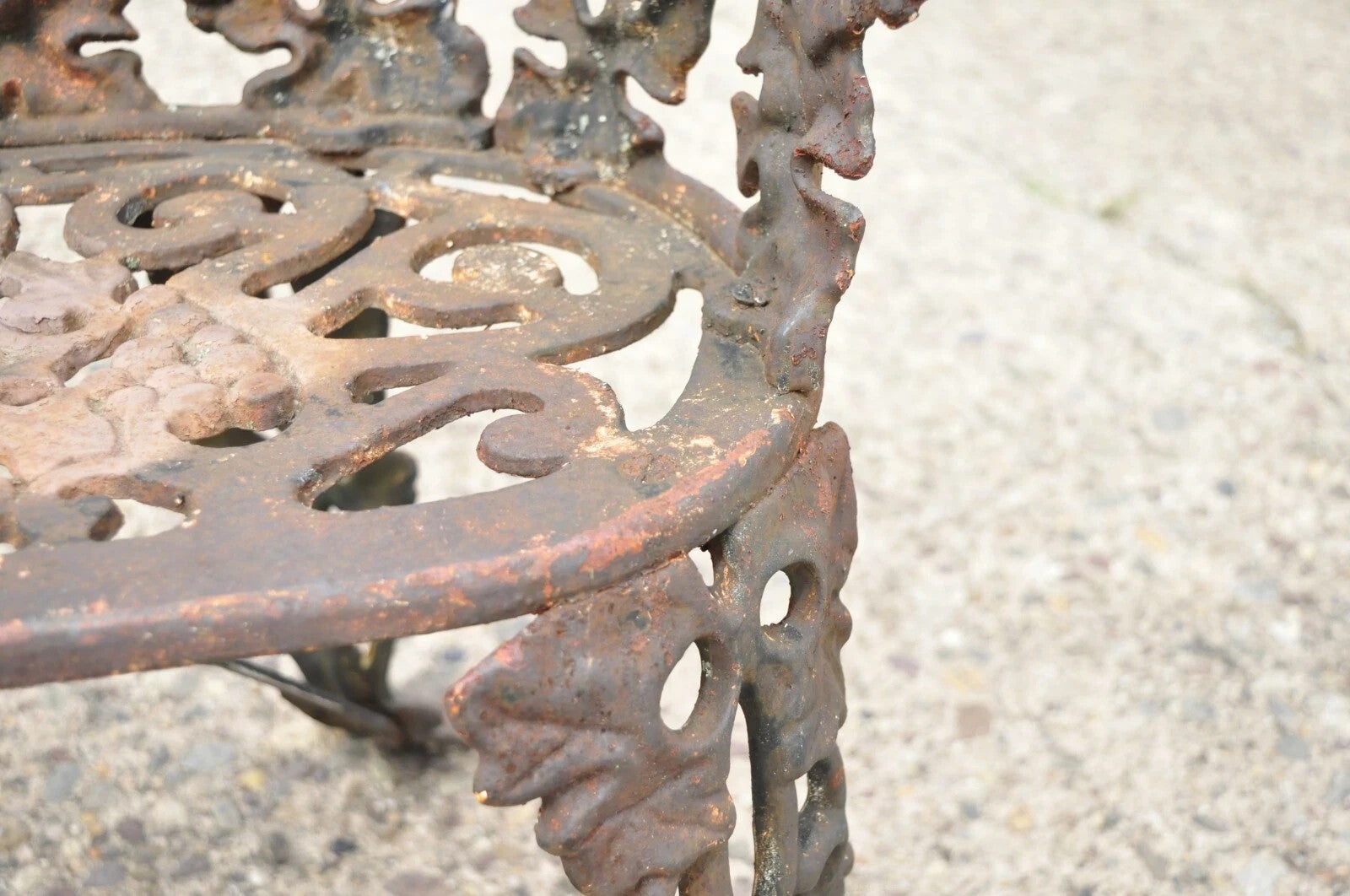 Antique French Victorian Cast Iron Grapevine Leaf Small Garden Bench Loveseat