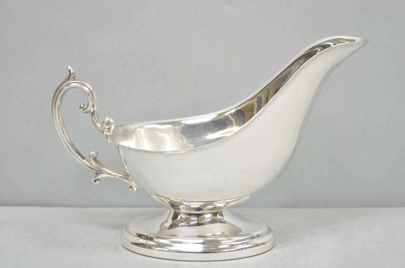 Vintage English Regency Style Silver Plated Gravy Sauce Boat with Handle