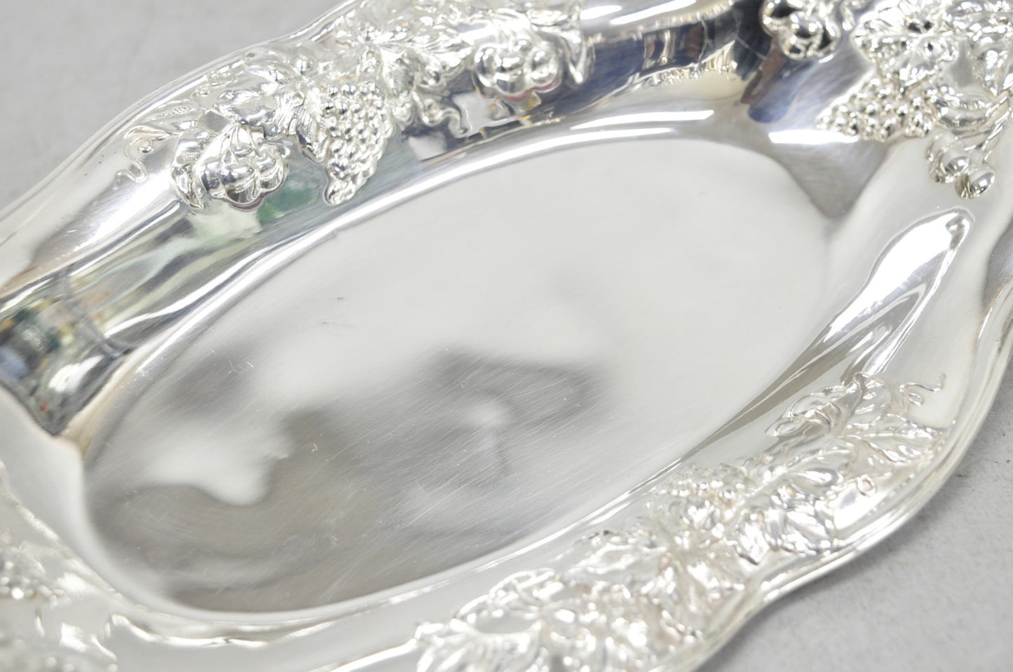 Superior Silver Grapevine Repousse Silver Plated Bread Plate Tray Trinket Dish