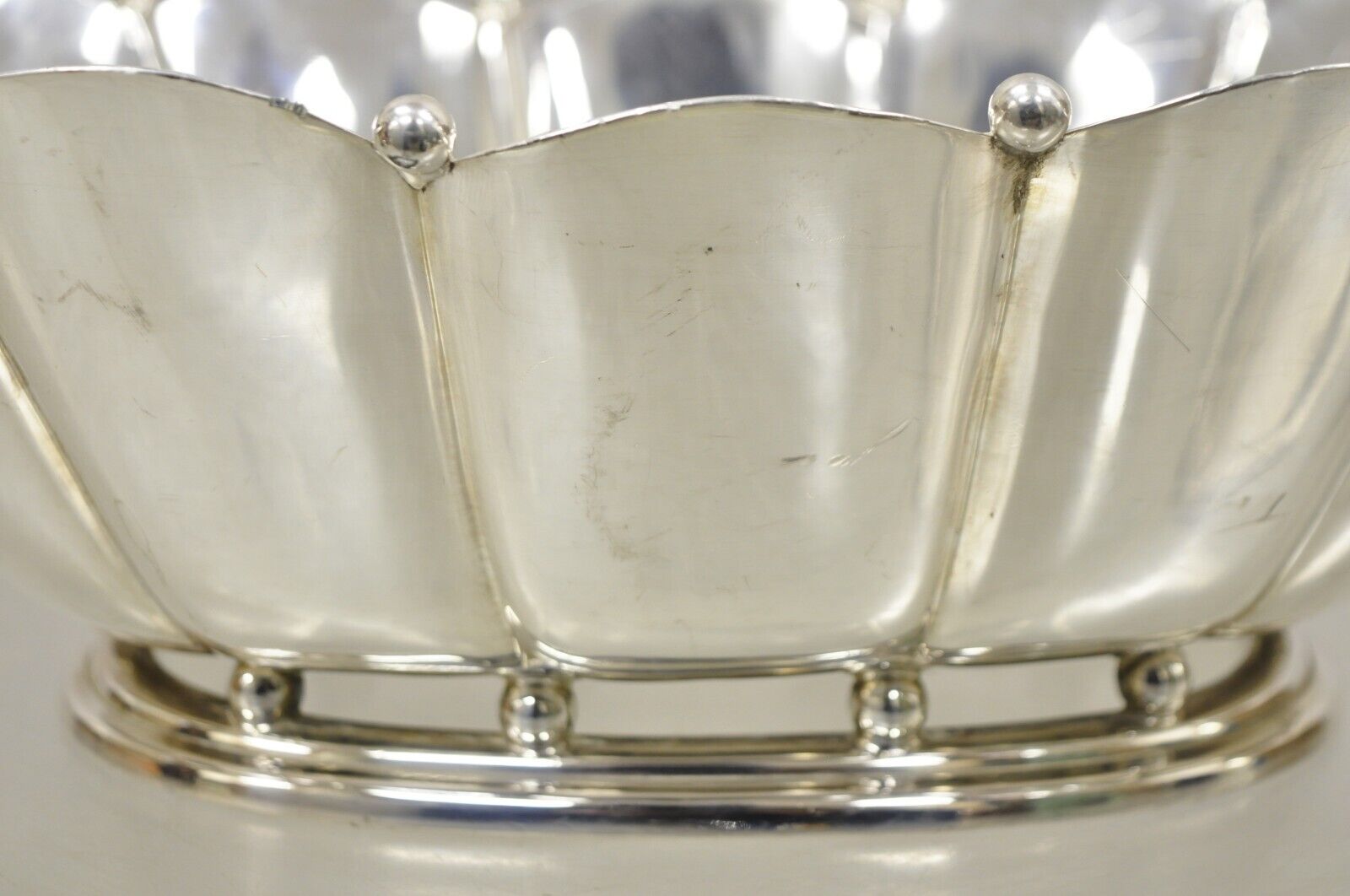 Vintage Reed & Barton Silver Plated Scalloped Fluted Large Fruit Bowl Dish