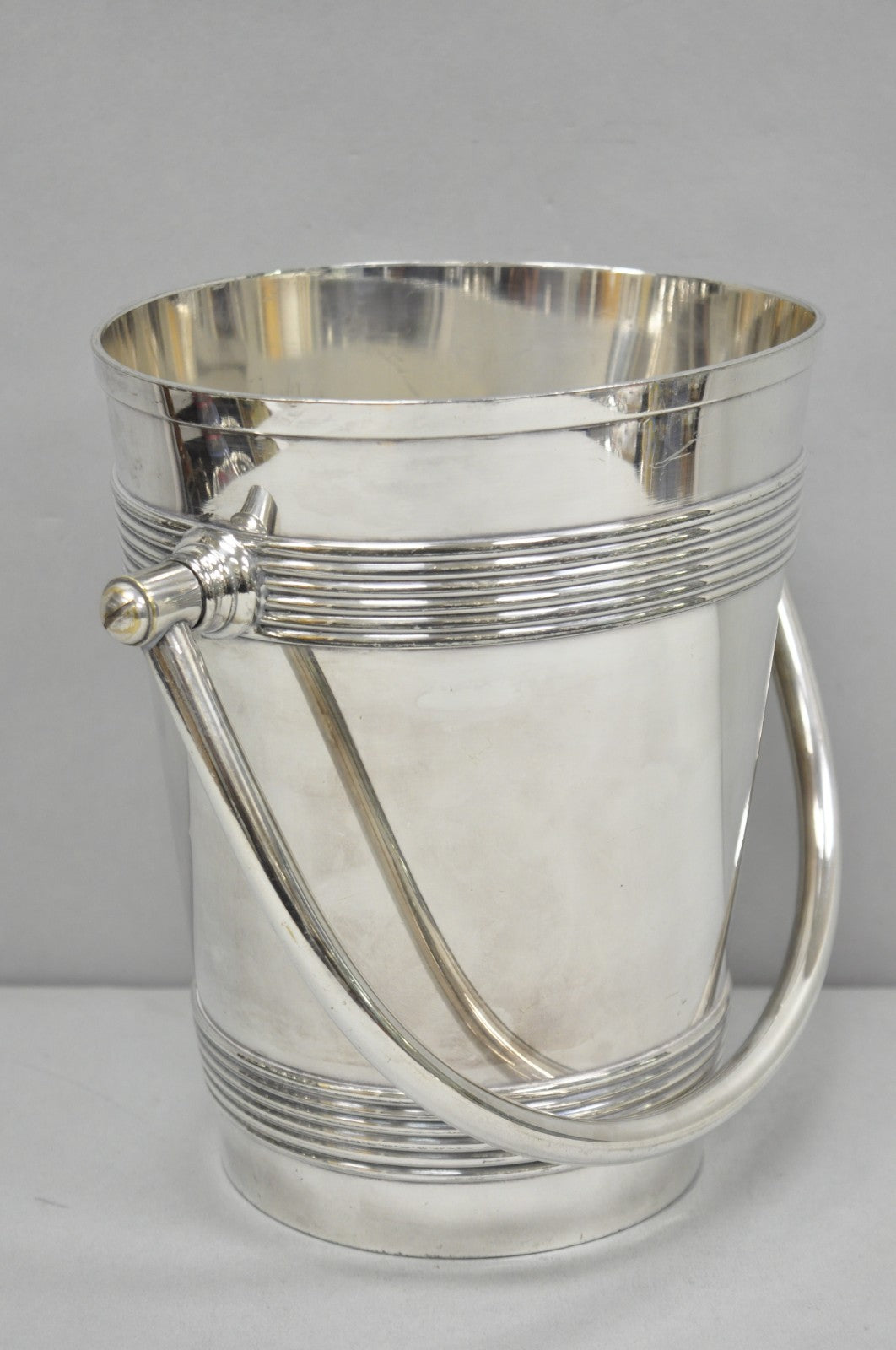 International Wilcox English Regency Silver Plated Champagne Ice Bucket "S" Mono