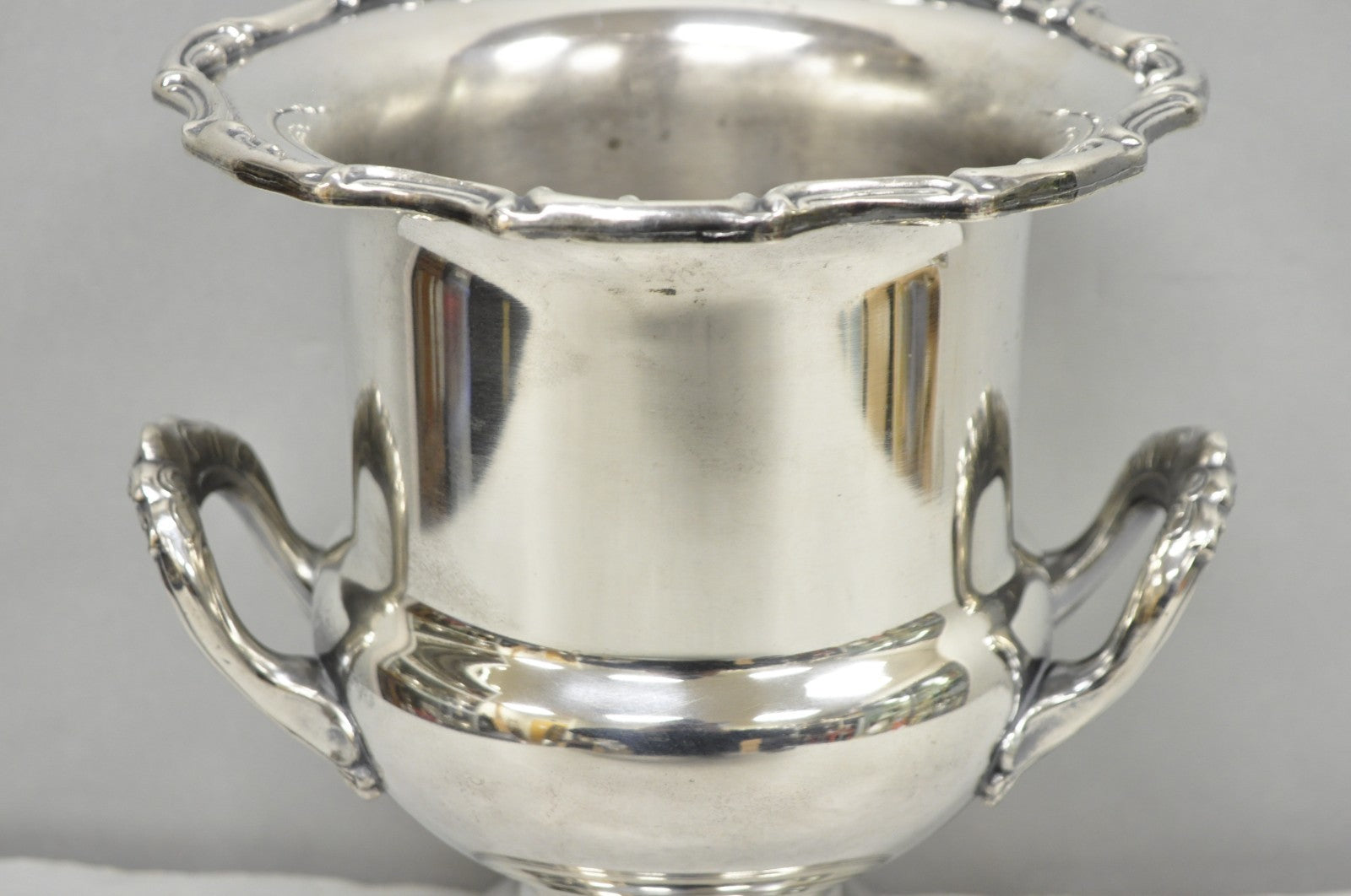 Vintage Leonard Silver Plated Trophy Cup Urn Champagne Chiller Bar Ice Bucket