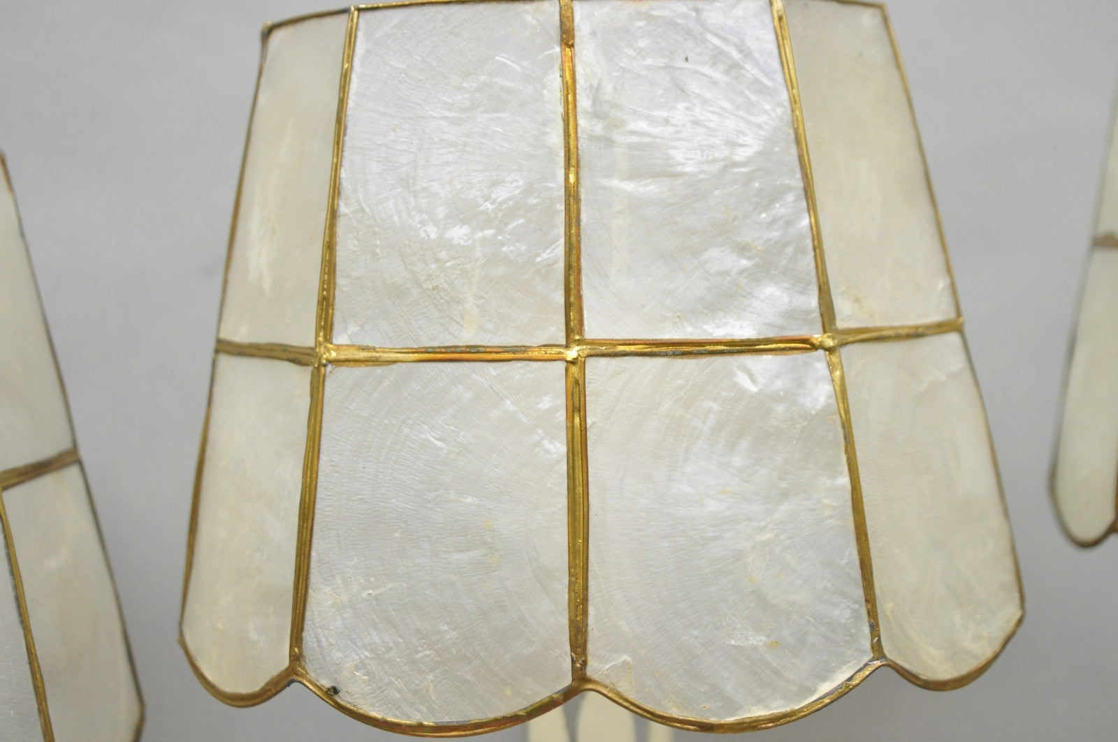 Vintage Italian Hollywood Regency Capiz Shell Gold 8.5" Round Clip On Lamp Shade