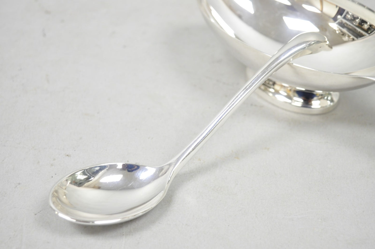 Christofle France Gallia Silver Plated Figural Gravy Sauce Boat w/ Swan Spoon