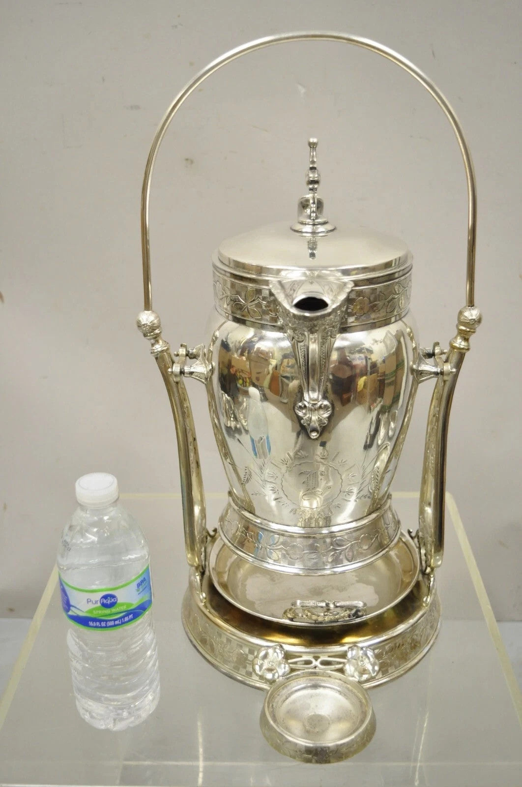 Antique Wilcox Silver Plated Victorian Ornate Tilt Stand Water Lemonade Pitcher