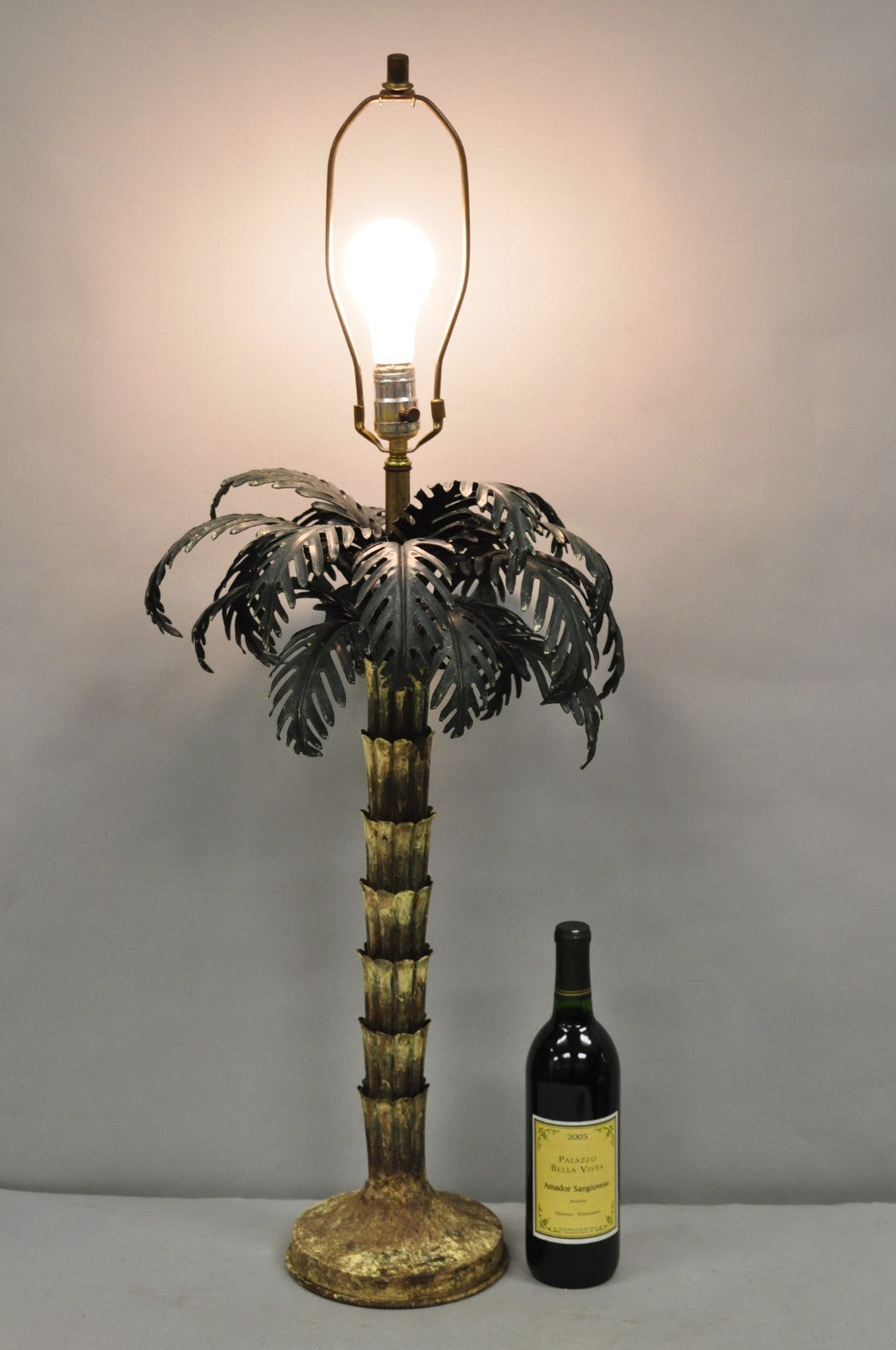 Vintage Italian Hollywood Regency Tole Metal Tropical Palm Tree Table Lamp